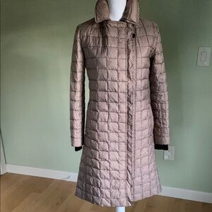 Woman Emporio Armani down coat- Beige
